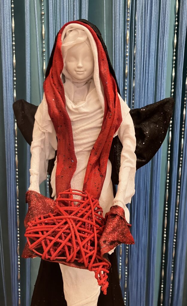 Anjel červené srdce