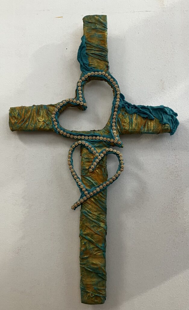 Kríž dvoch sŕdc- tyrkysovozlatý