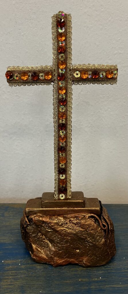 Stolový  medený kríž