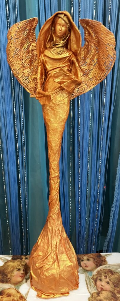 Háčkované krídla v červenom zlate👌🏼